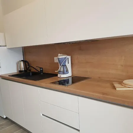 Nora Stinjan Apartment Pula