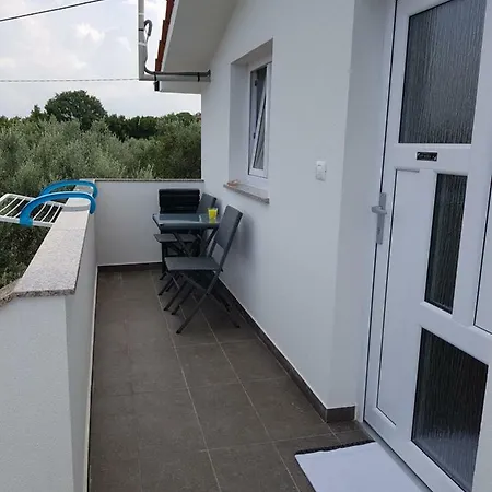 Apartmán Nora Stinjan