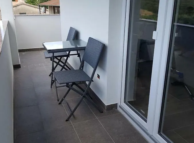 Nora Stinjan Apartman