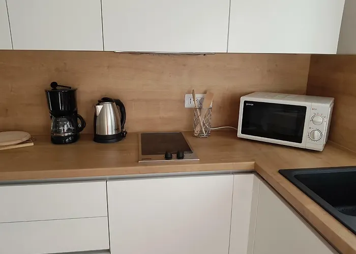 Nora Stinjan Apartman *