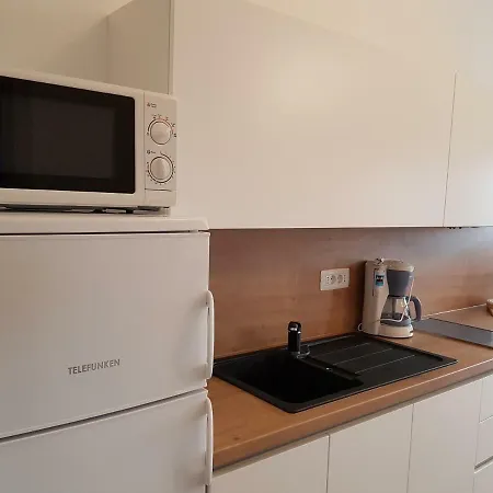 Nora Stinjan Apartament *